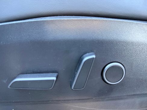 Used 2022 Tesla Model Y Performance image 14