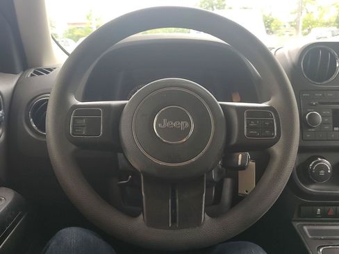 Used 2016 Jeep Patriot Sport w/ Power Value Group AWD/4WD image 11