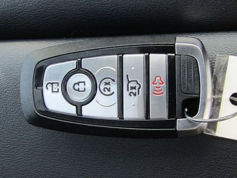 Used 2024 Ford Explorer XLT w/ Equipment Group 202A AWD/4WD image 36