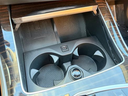 Used 2025 BMW X5 xDrive40i w/ Climate Comfort Package image 27