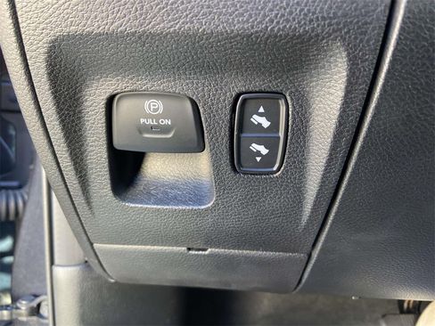 Used 2021 RAM 1500 Limited image 29