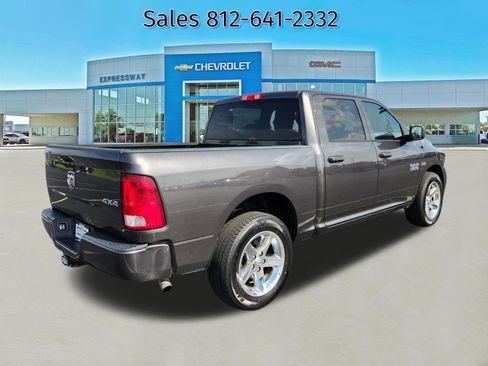 Used 2018 RAM 1500 Express w/ Express Value Package AWD/4WD image 7