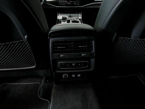 Used 2020 Audi Q8 Premium AWD/4WD image 25