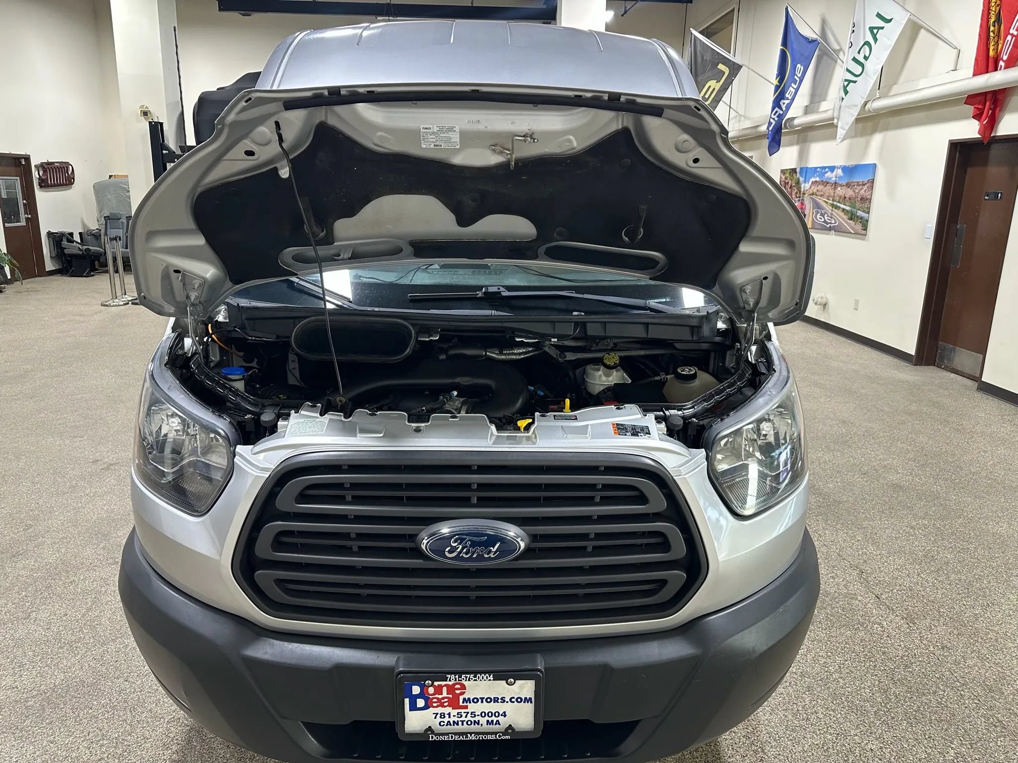 Used 2015 Ford Transit 250 148 Medium Roof RWD image 60
