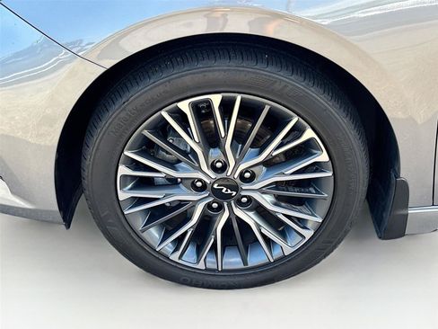 Used 2024 Kia Forte GT-Line FWD image 29
