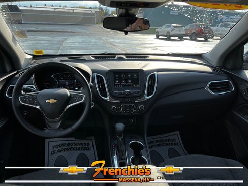 Used 2023 Chevrolet Equinox LT AWD/4WD image 10