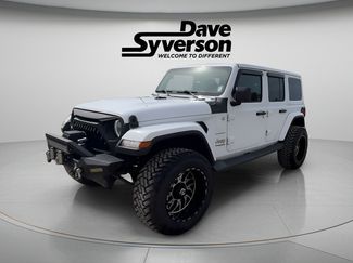 Used 2018 Jeep Wrangler Unlimited Sahara w/ Uconnect 4C Nav & Sound Group AWD/4WD video 1