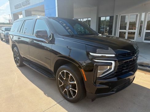Used 2025 Chevrolet Tahoe RST w/ RST Capability Package AWD/4WD image 9