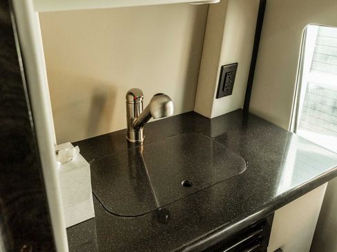 Used 2022 Mercedes-Benz Sprinter 3500 image 37