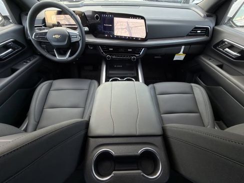 New 2026 Chevrolet Suburban LT w/ Comfort Package RWD image 9