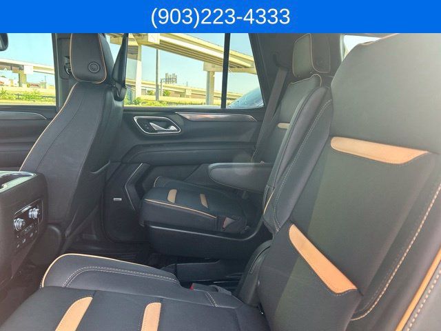 Used 2024 GMC Yukon AT4 w/ Technology Package AWD/4WD image 28