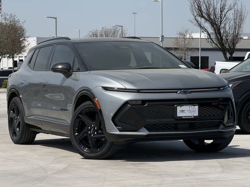 New 2026 Chevrolet Equinox EV RS FWD image 2