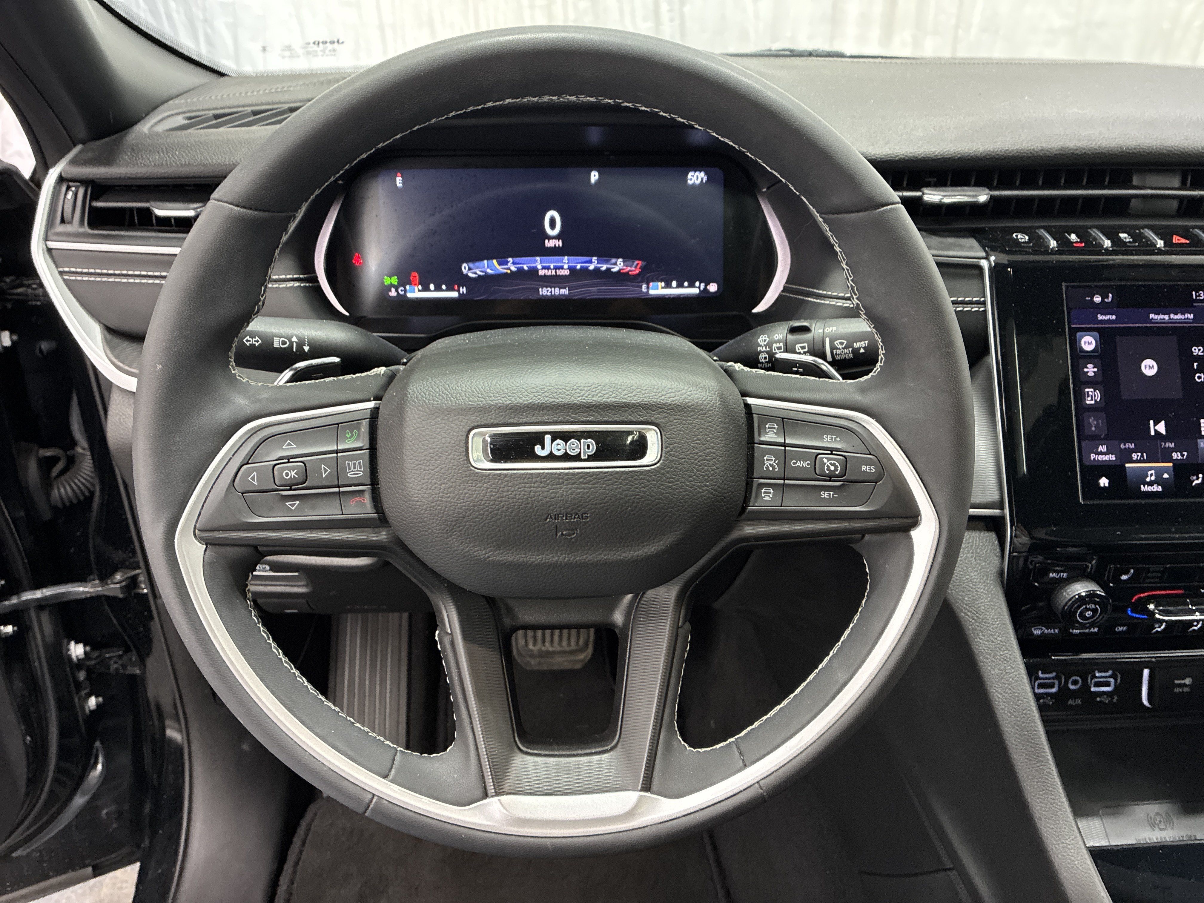 Used 2023 Jeep Grand Cherokee Altitude AWD/4WD image 22