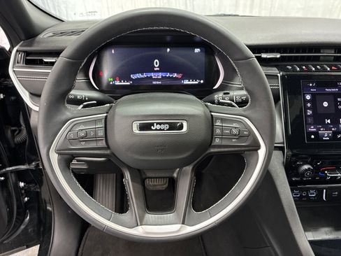 Certified 2023 Jeep Grand Cherokee Altitude AWD/4WD image 22