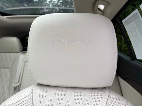 Certified 2023 Buick Envision Avenir AWD/4WD image 33