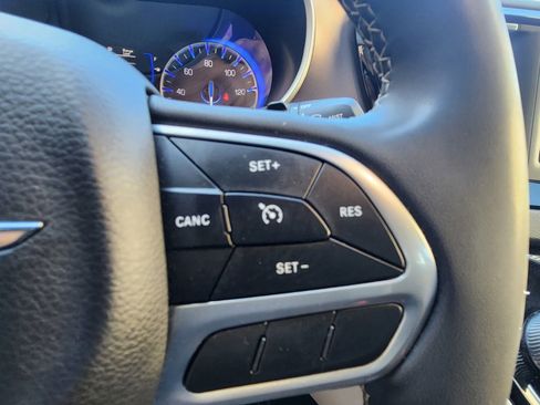 Used 2023 Chrysler Voyager LX FWD image 38