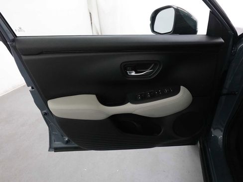 Used 2024 Honda HR-V LX image 10