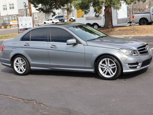 Used 2013 Mercedes-Benz C 250 Sport image 2
