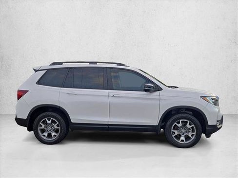 Used 2023 Honda Passport TrailSport image 4