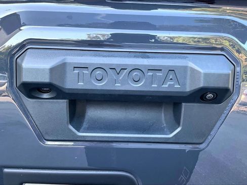Certified 2025 Toyota Tacoma TRD Pro AWD/4WD image 31