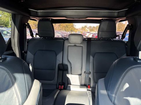 Used 2022 Ford Bronco Outer Banks image 13