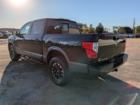 Used 2017 Nissan Titan PRO-4X image 6