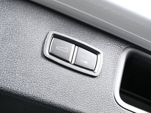 New 2026 Porsche Macan S AWD/4WD image 33