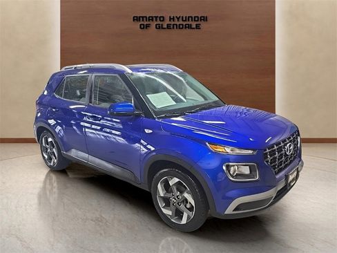 Used 2024 Hyundai Venue SEL image 8