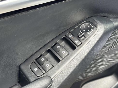 Used 2025 Kia Seltos S FWD image 20