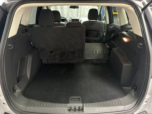 Used 2018 Ford Escape SE w/ SE Sync 3 Package AWD/4WD image 14