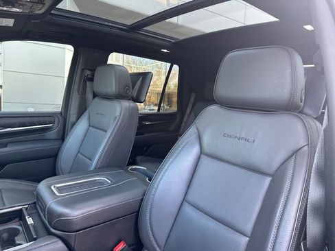 Used 2024 GMC Yukon Denali image 5
