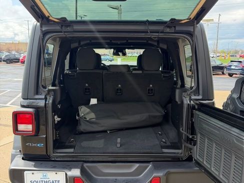 Used 2025 Jeep Wrangler Unlimited Sport S 4xe AWD/4WD image 13