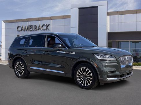 Certified 2022 Lincoln Aviator Reserve AWD/4WD image 8