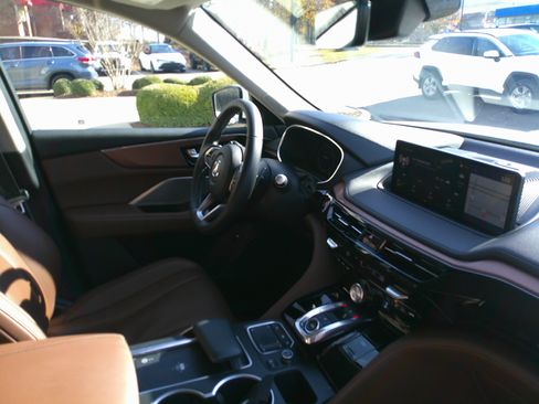 Used 2022 Acura MDX FWD w/ Technology Package image 34