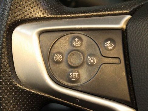 Used 2021 GMC Acadia SLE w/ Driver Convenience Package image 23