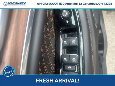 Used 2022 Jeep Grand Cherokee L Summit image 13