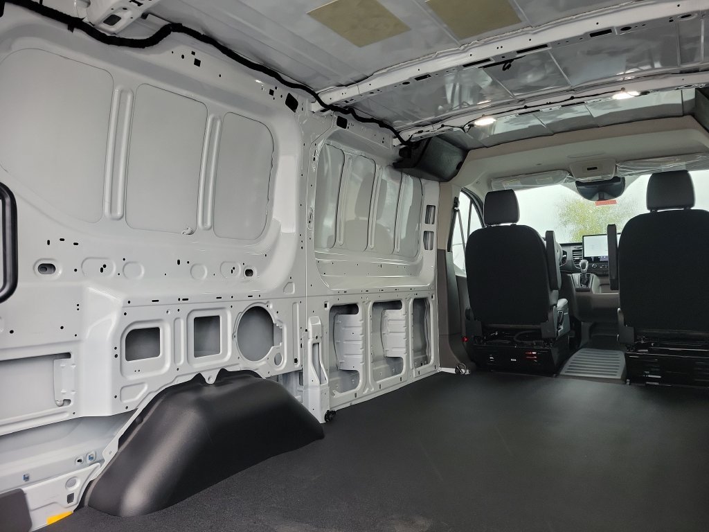 New 2027 Ford Transit 250 Low Roof RWD image 14