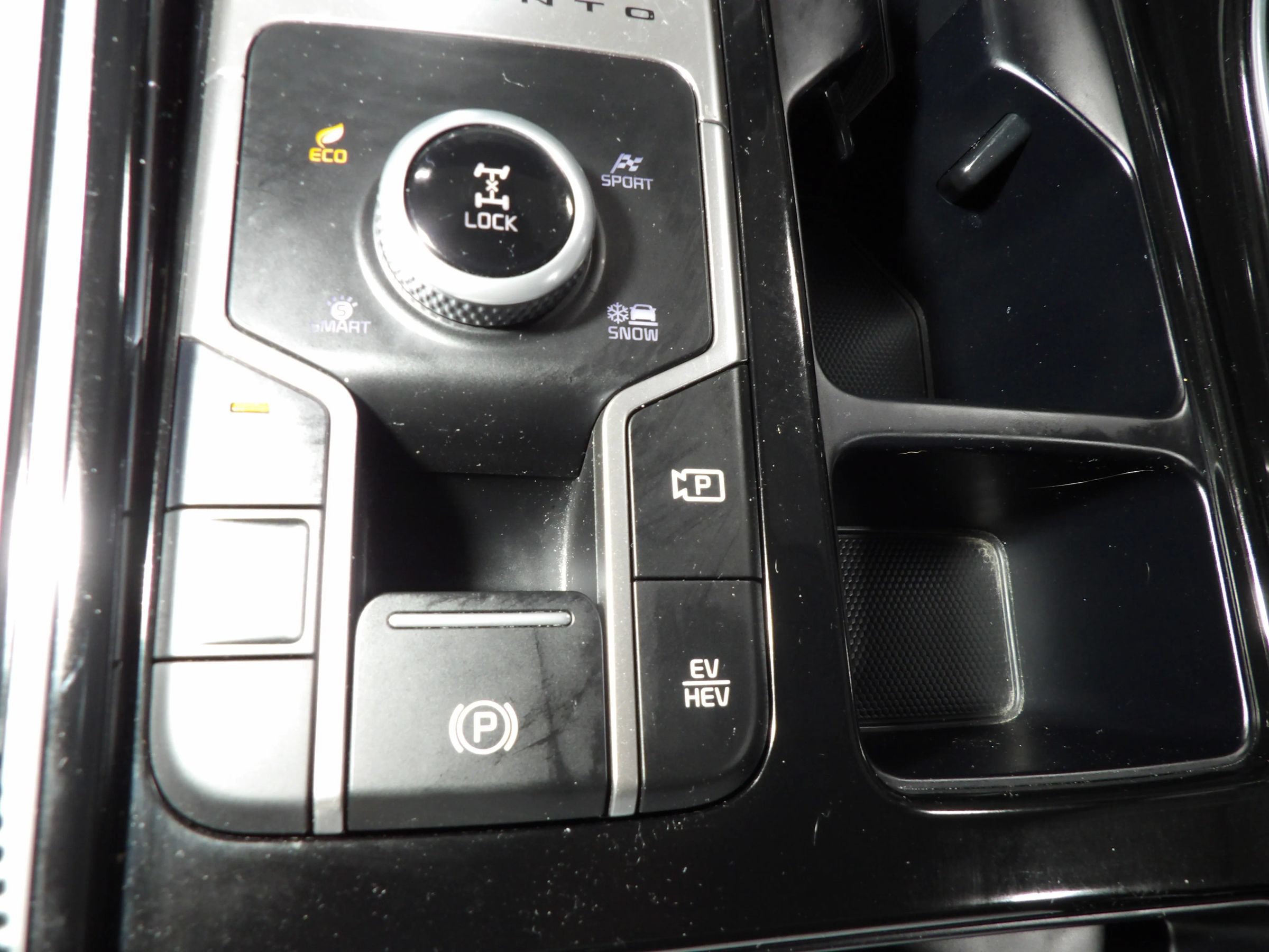 Used 2022 Kia Sorento SX AWD/4WD image 23