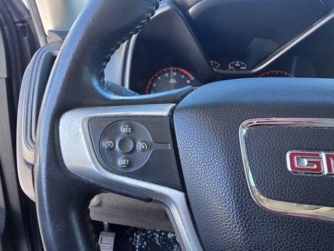 Used 2015 GMC Canyon SLE image 24