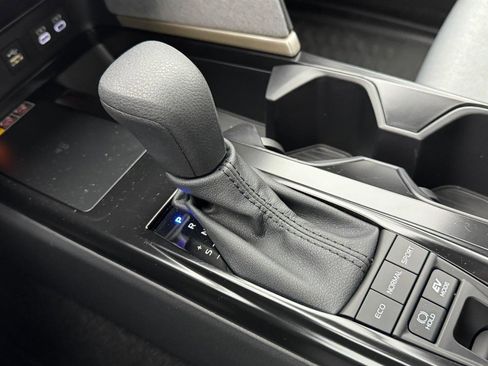 New 2026 Toyota Camry Hybrid image 15