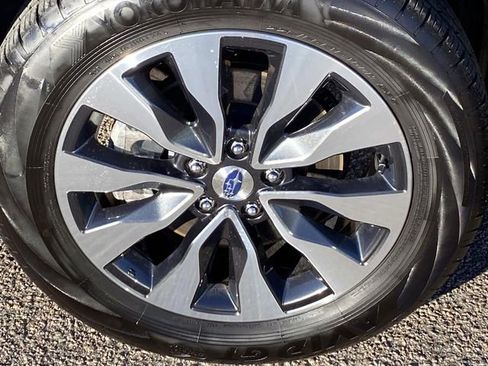 Used 2025 Subaru Outback Limited image 26