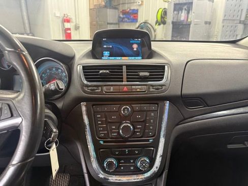 Used 2014 Buick Encore FWD image 27