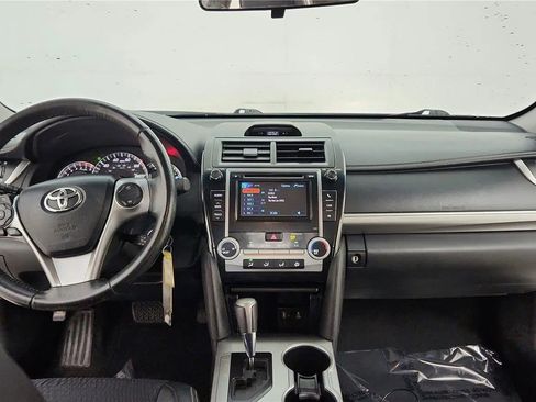 Used 2012 Toyota Camry SE FWD image 43