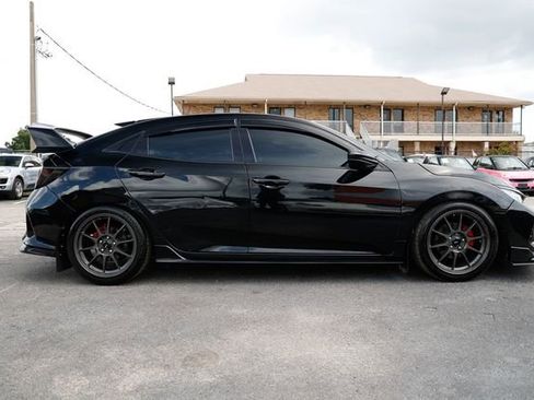 Used 2018 Honda Civic Sport image 16