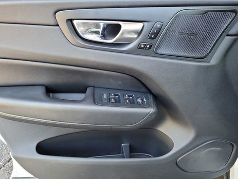 Used 2022 Volvo XC60 B6 Inscription w/ Advanced Package image 18