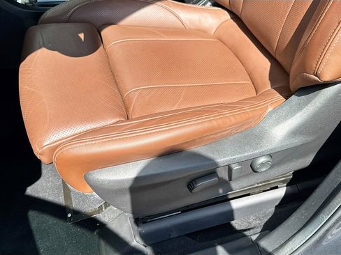Used 2023 Subaru Ascent Touring AWD/4WD image 25