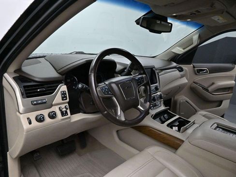 Used 2020 GMC Yukon Denali w/ Denali Ultimate Package AWD/4WD image 20