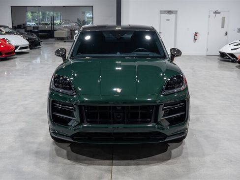 Used 2024 Porsche Cayenne Turbo GT AWD/4WD image 9