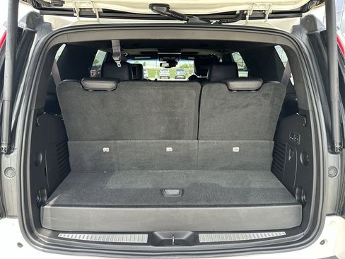 Used 2015 Cadillac Escalade Platinum AWD/4WD image 24