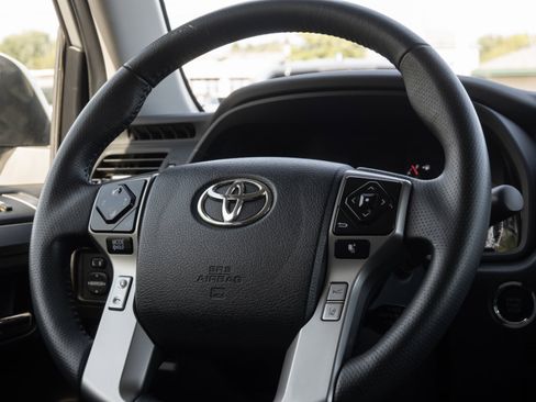 Used 2024 Toyota 4Runner SR5 image 27